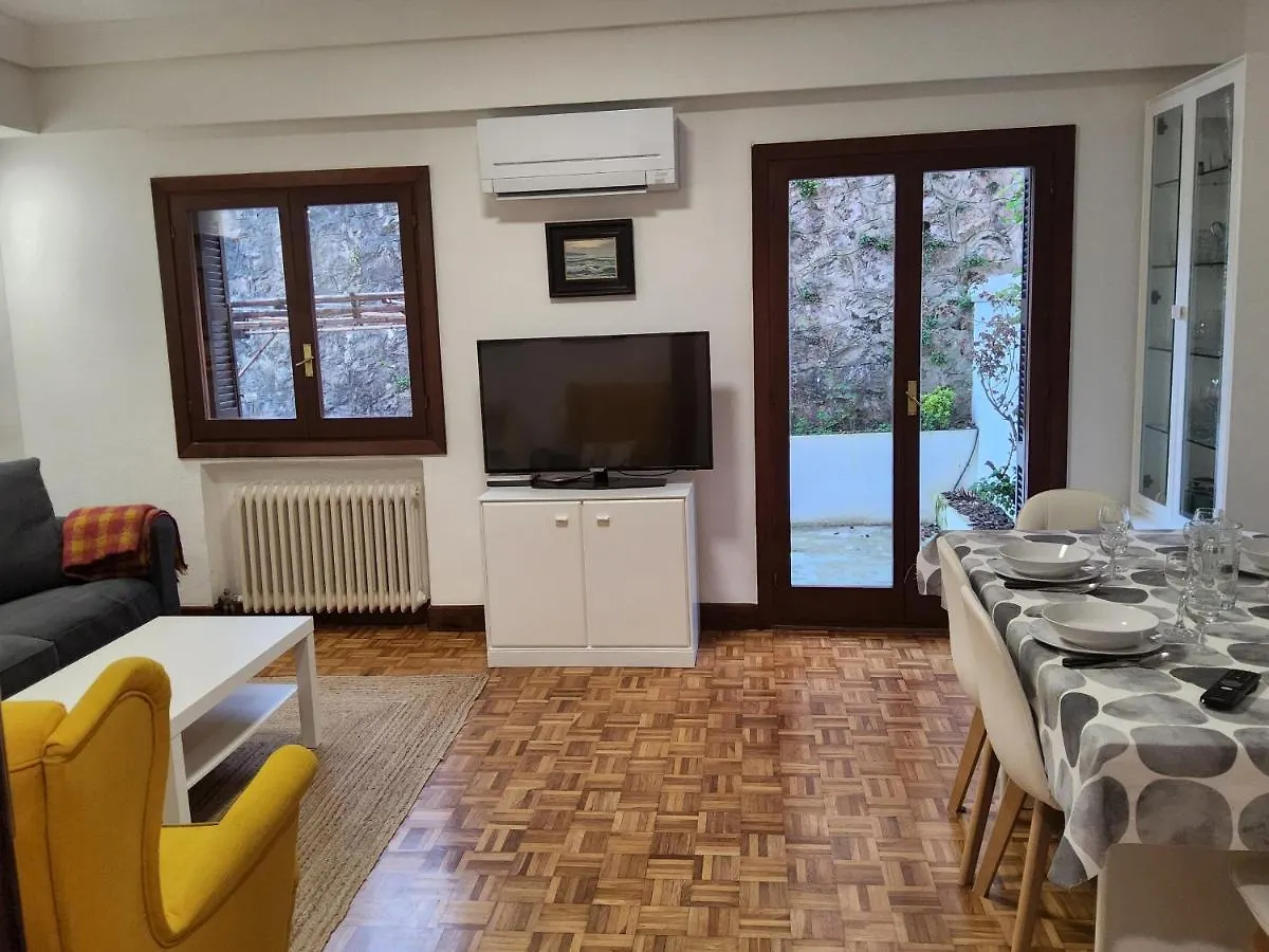 Easo Terrace Apartment Free Private Parking And Air Conditioning San Sebastian Spanje